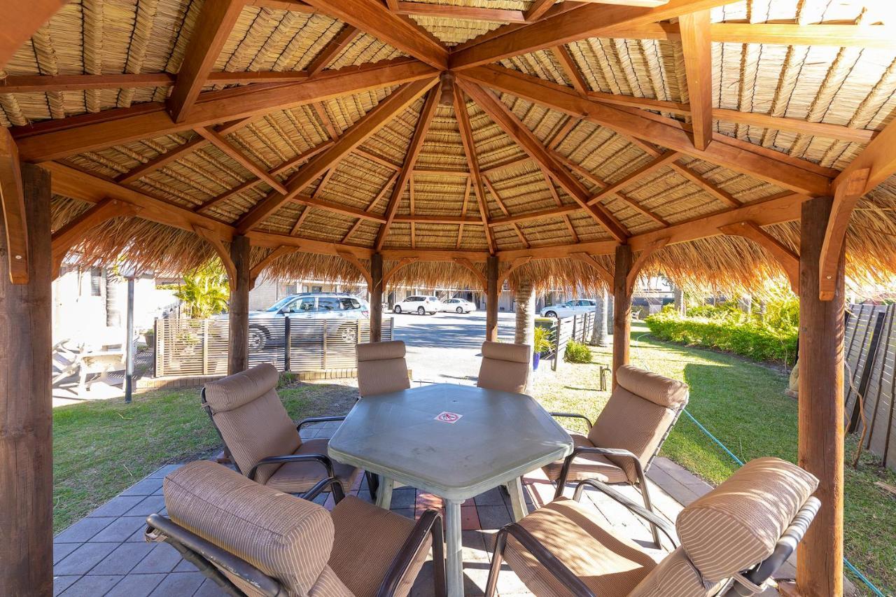 Tuncurry Motor Lodge Esterno foto